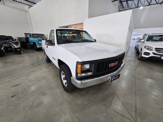 GMC 3500 HD 4.2 4X2 DIESEL 2P MANUAL